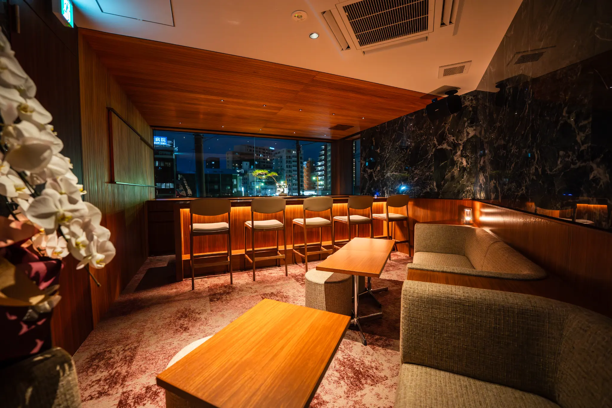 2F Private Lounge